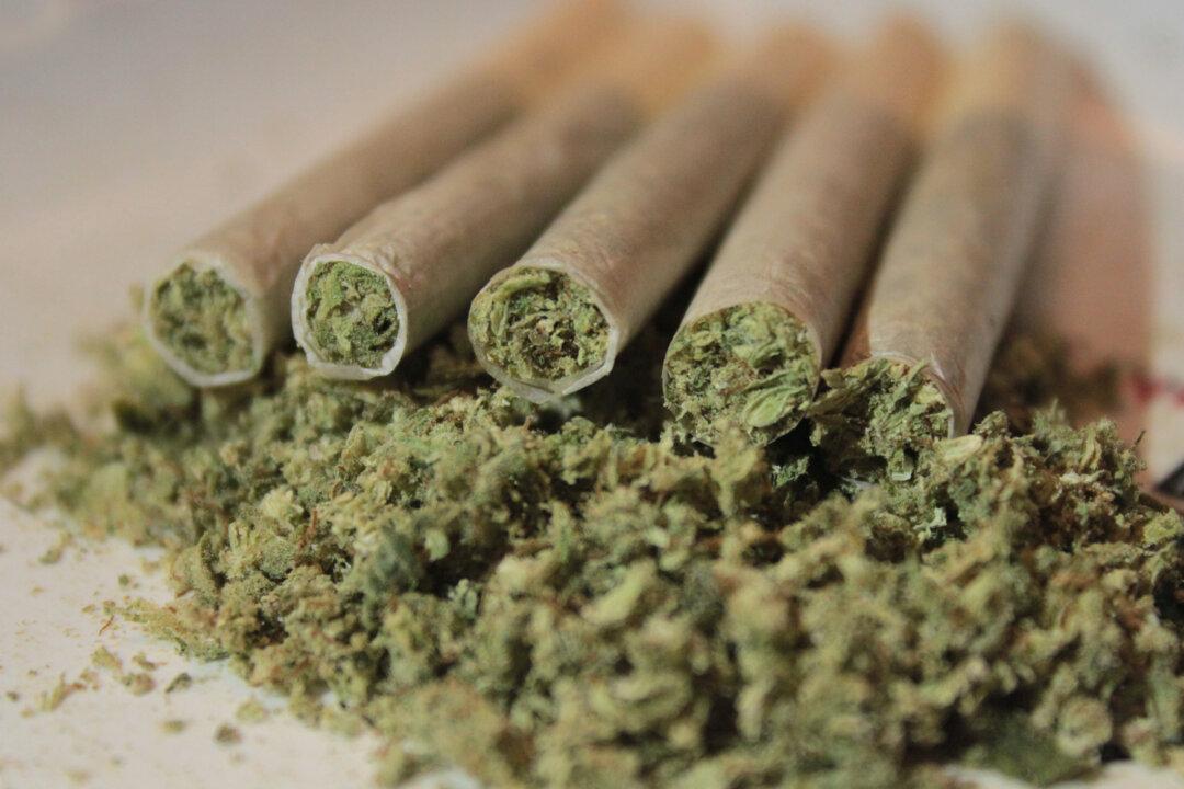 Even 1 Joint Per Week Enough to Boost Heart Disease Risk: Study