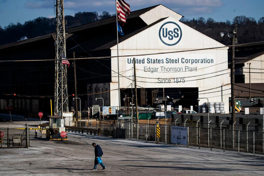 US Steel Shareholders Approve Nippon Buyout Despite Biden Opposition