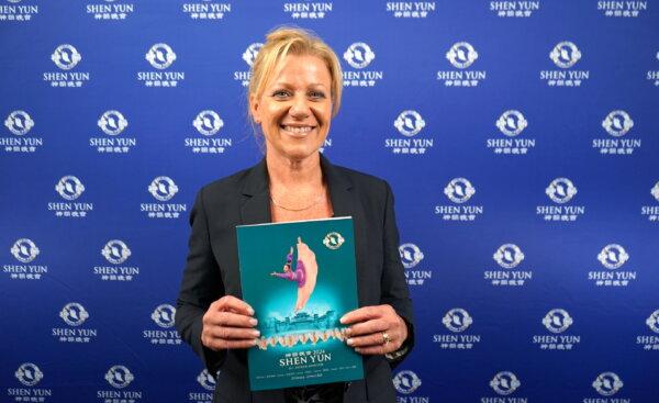 Assistant NSW Police Commissioner Leanne McCusker, recipient of the Australian Police Medal, attends Shen Yun Performing Arts at the Capitol Theatre in Sydney, Australia, on March 14, 2024. (NTD)