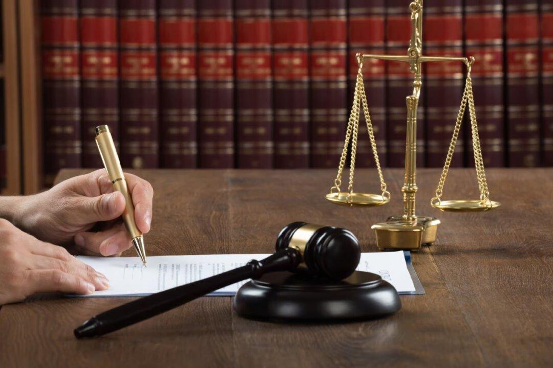Can the Chief Justice Stand Up to the Censors?