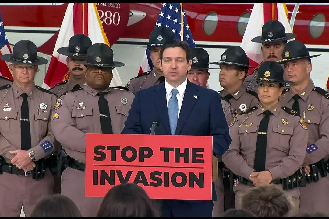 Florida Launches Investigation Into City Council for Voting to Not Cooperate With ICE