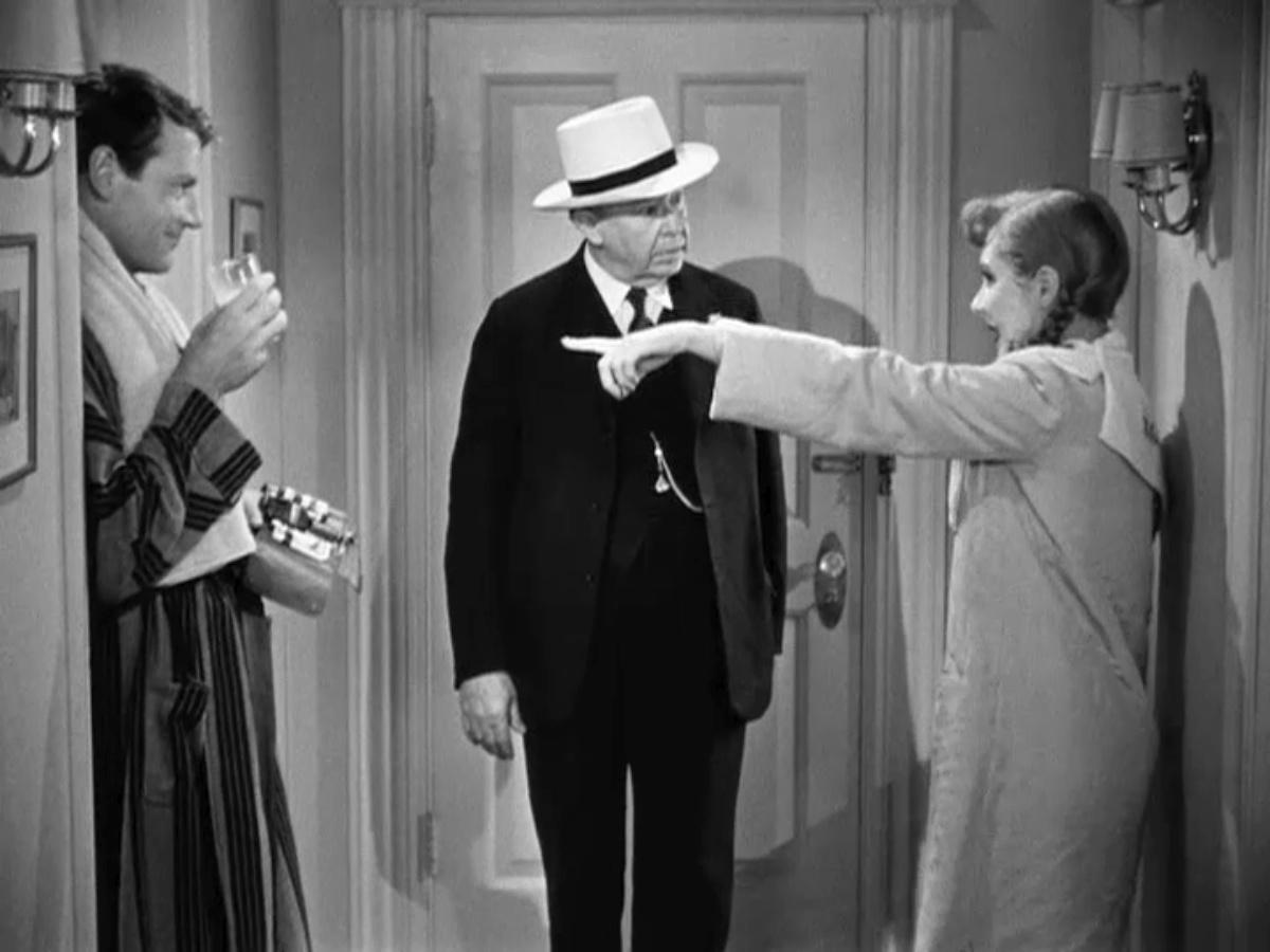 (L–R) Joe Carter (Joel McCrea), Benjamin Dingle (Charles Coburn), and Connie<span style="color: #ff0000;"> </span> Milligan (Jean Arthur), in “The More, the Merrier.” (Columbia Pictures)