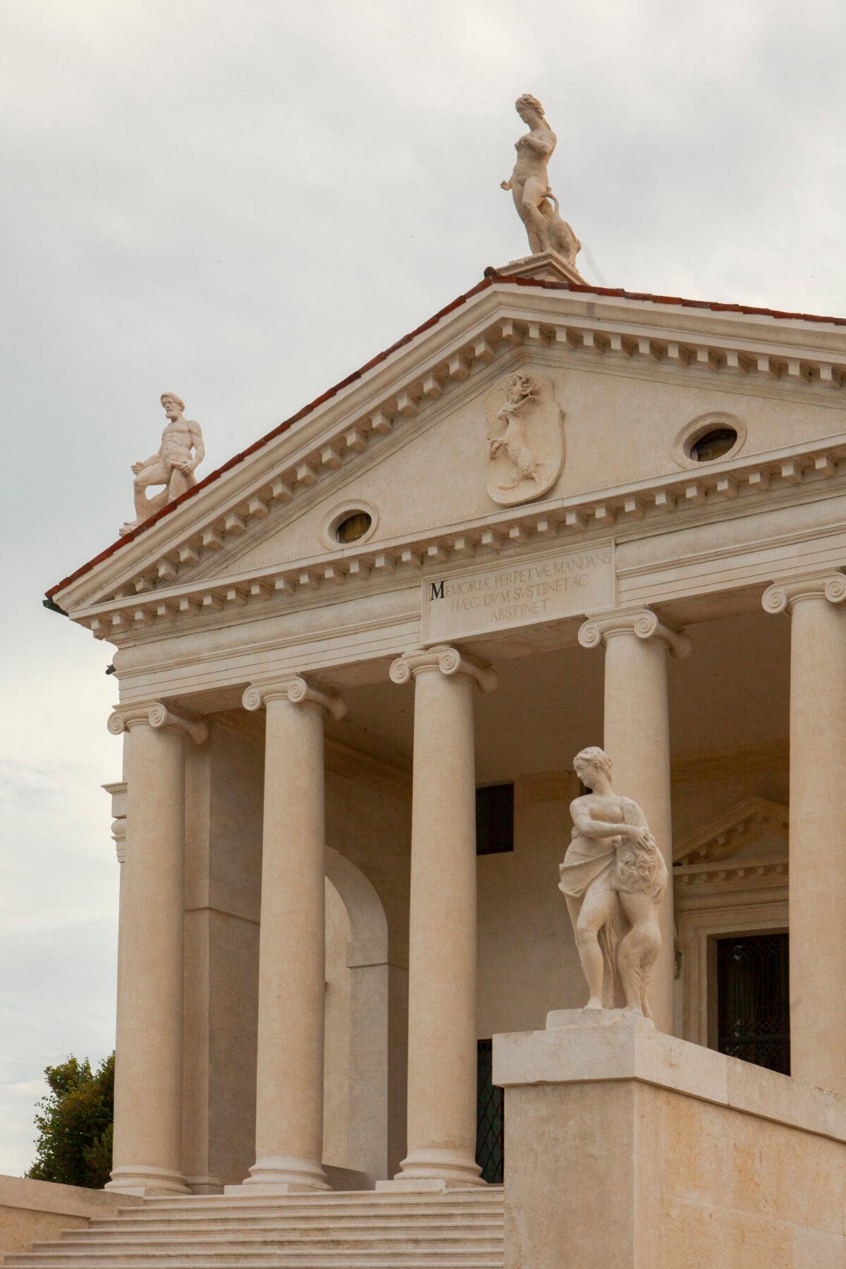 Sculptures in the classical style convey a noble presence at the entrances. They provide residents and guests with a sense that the villa is populated with virtuous beings. (J.H. Smith)