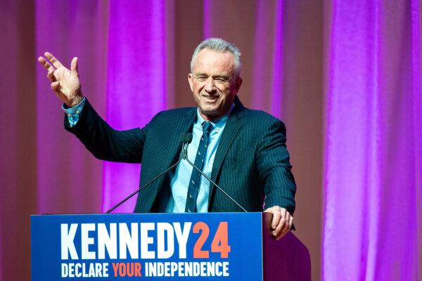 Robert F. Kennedy Jr. holds a voter rally in Grand Rapids, Mich., on Feb. 10, 2024. (Mitch Ranger for The Epoch Times)