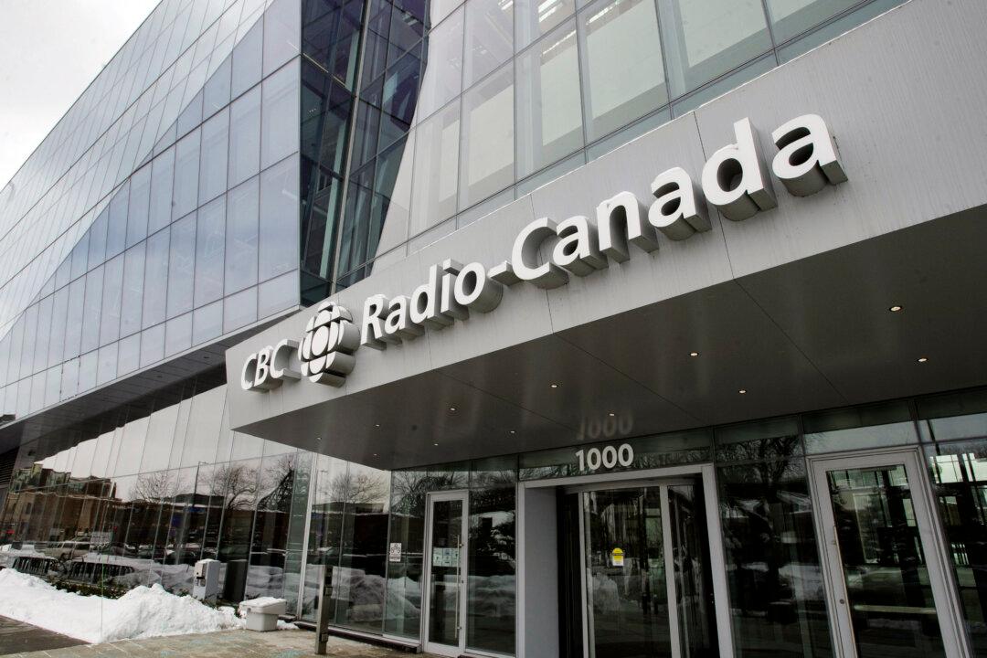 Activists Smash Windows of Montreal Radio-Canada Building After Report on Trans Youth