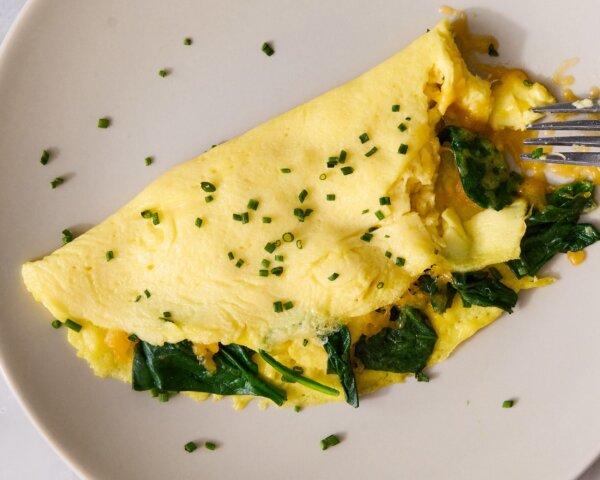 This Is the Only Way I’ll Ever Cook an Omelet