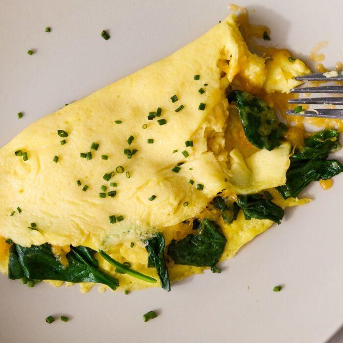 This Is the Only Way I’ll Ever Cook an Omelet