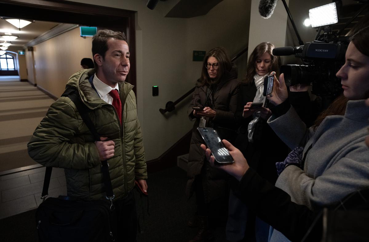 MP Housefather ‘Reflecting’ on Future With the Liberals After Middle East Motion Vote