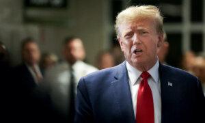 Trump Moves to Stay His Jan. 6 Civil Cases