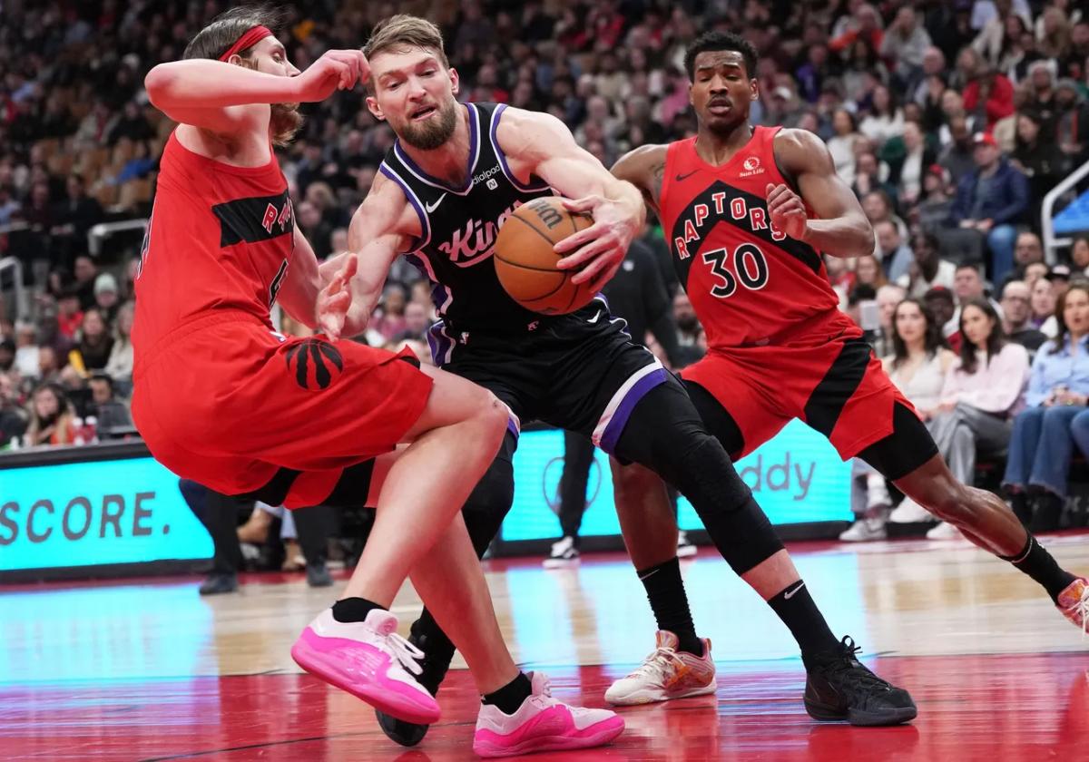 Sabonis’ Latest Triple-Double Leads Kings to One-Sided Win in Toronto