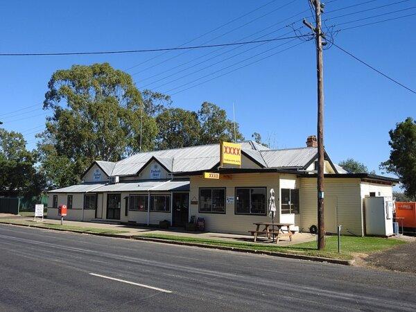The Toobeah Hotel in Queensland. Photo by Q8626, licensed under the Creative Commons Attribution-Share Alike 4.0 International license.