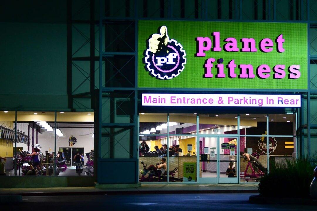 Planet Fitness Faces $400 Million Backlash Over Pro-Trans Policy