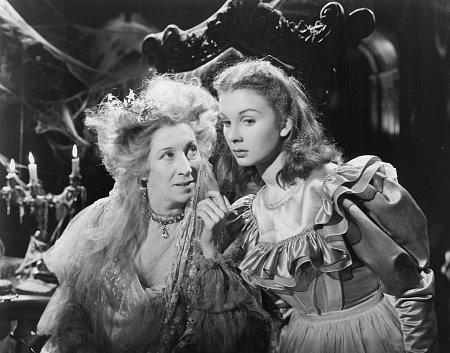 Miss Havisham (Martita Hunt, L) advises a young Estella (Jean Simmons), in "Great Expectations." (Cineguild)