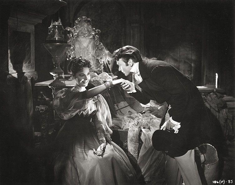 Estella (Valerie Hobson) and Pip (John Mills), in "Great Expectations." (Cineguild)