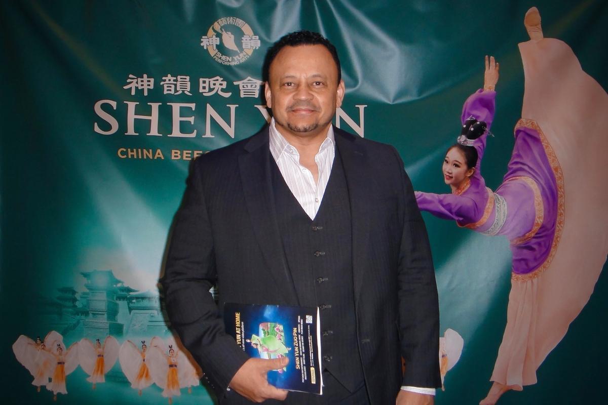 ‘We Are Better Than We Were’ After Seeing Shen Yun, Theatergoer Says