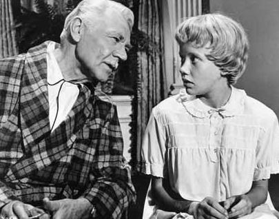 Grandpa (Charles Ruggles) and Susan Evers (Haley Mills), in "The Parent Trap." (Disney Pictures)