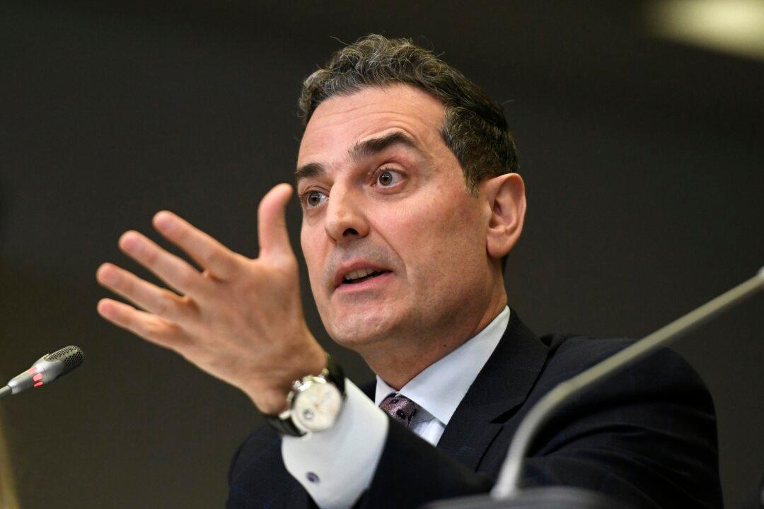 Bell CEO Summoned to Committee Over Job Cuts After Not Finding Time to Appear