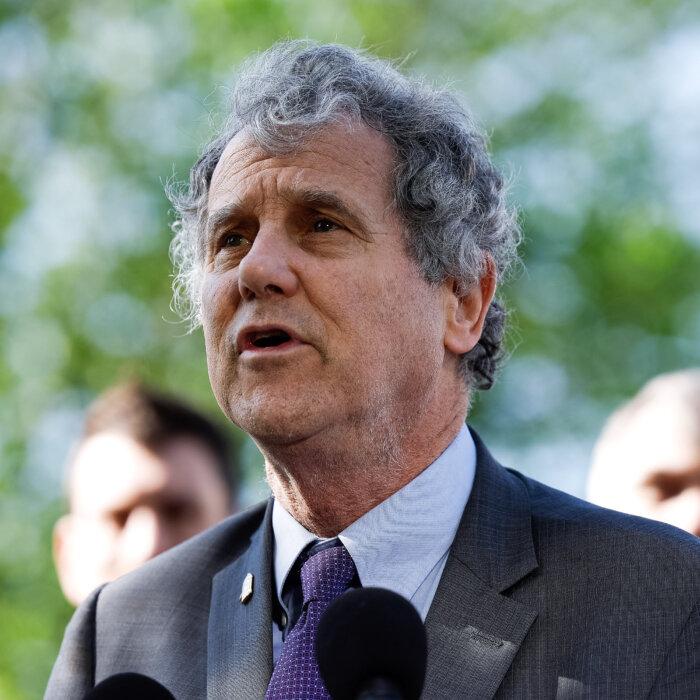 Sen. Sherrod Brown Aims to Reform Decades-old Social Security Provisions for Public Servants