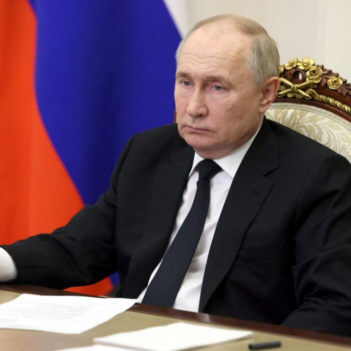 Putin: Concert Hall Attack Conducted by ‘Radical Islamists,’ but Suggests Ukraine Link