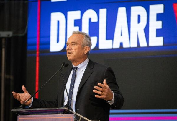 Robert F. Kennedy Jr. announces his pick for a running mate, Nicole Shanahan, in Oakland, Calif., on March 26, 2024. (John Fredricks/The Epoch Times)