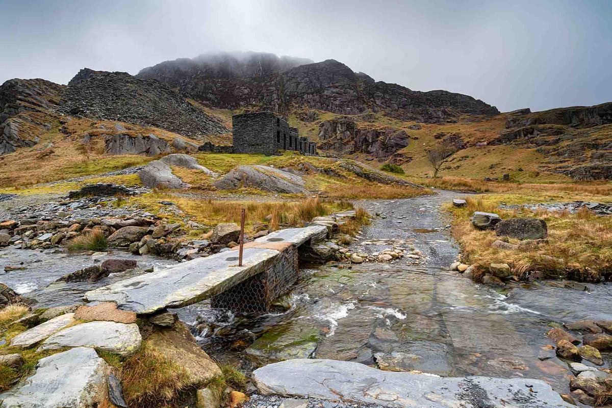 Ruins at the abandoned Cwmorthin slate quarry at Tanygrisiau in North Wales. (Helen Hotson/Shutterstock)