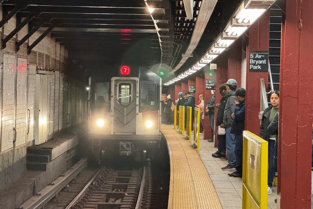 Federal Officials Threaten to Cut Funding Over NYC Subway Worker Safety Failures