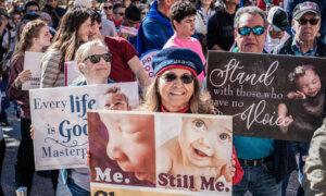 Mass Walkout at ACU Graduation After Former Union Leader Condemns Abortion