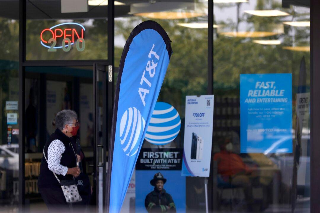 AT&T Says Data From 73 Million Current and Former Account Holders Leaked on Dark Web