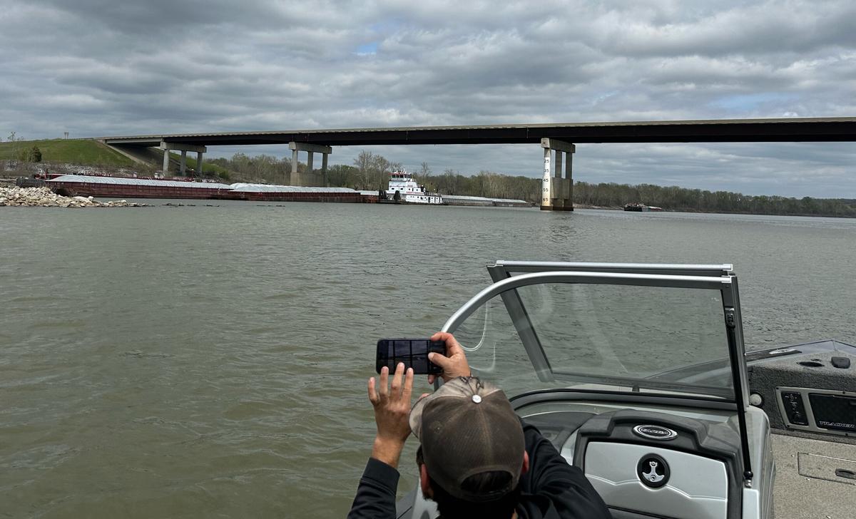 Oklahoma Highway Patrol Reopens Bridge Over Arkansas River After Pilings Hit by Barge