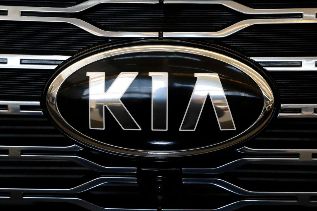Kia Recalls 427000 Telluride SUVs Over Rollaway Risk
