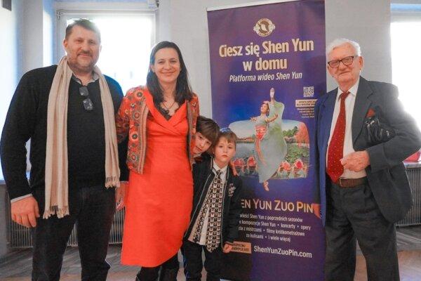 Jarosław and Joanna Podsiadło, their children, and Mr. Podsiadło’s father at the Shen Yun Performing Arts performance at the Grand Theater in Łódź, Poland on March 16, 2024. (Mary Mann/The Epoch Times)