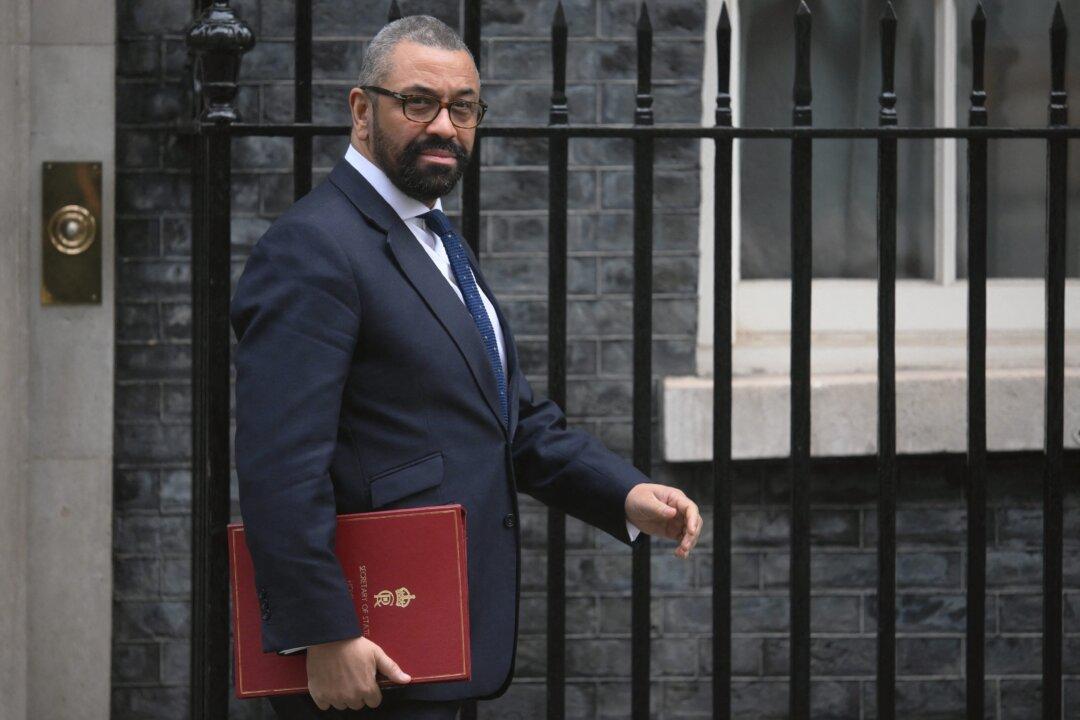 Don’t Let the Asylum System Be Exploited, Cleverly Warns Churches