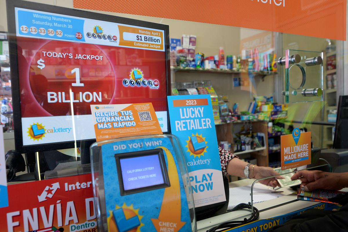 Powerball Jackpot Rises to $1.09 Billion and Stretches a 3-month Losing Streak