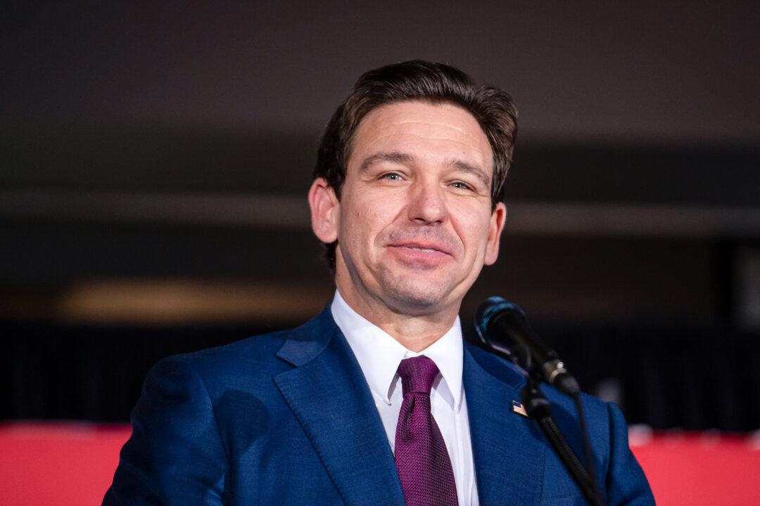 Judge Dismisses DeSantis From Lawsuit Over Illegal Immigrant Flights to Martha’s Vineyard