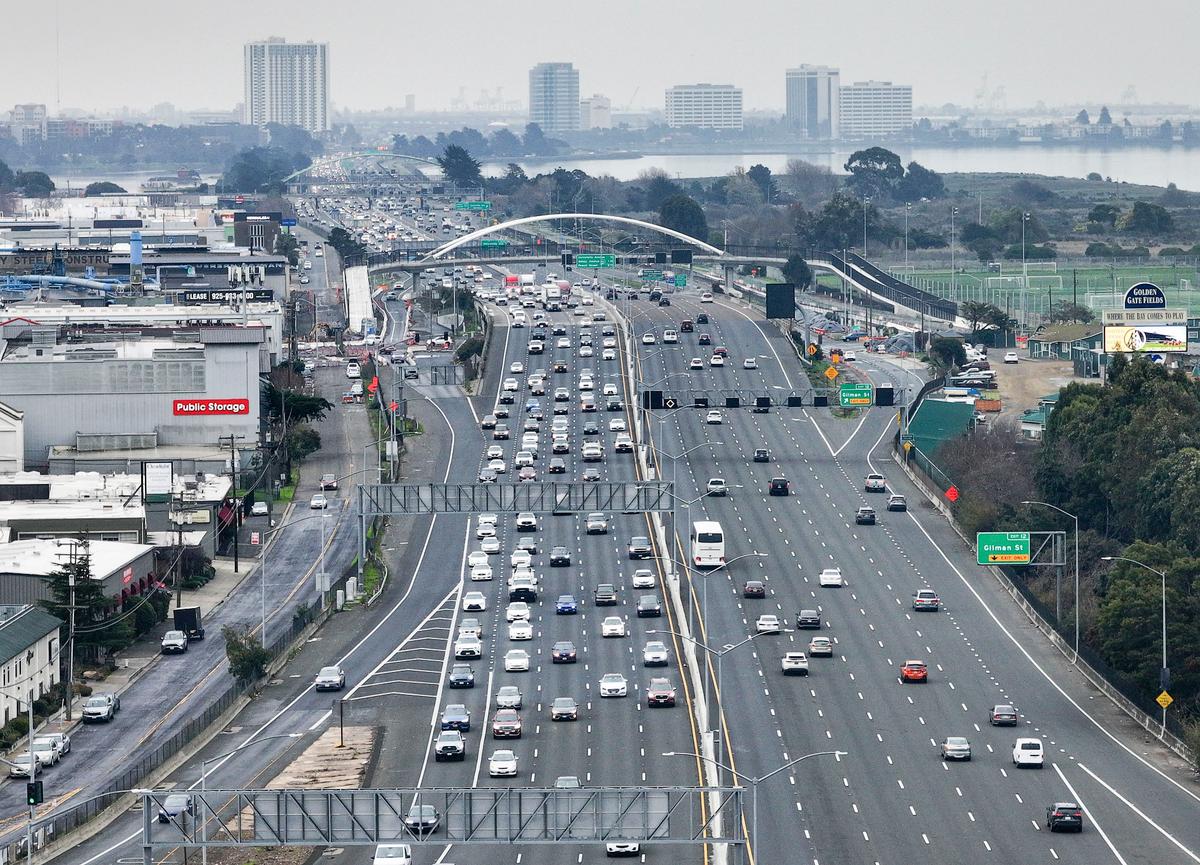 Supreme Court Dismisses Red State Constitutional Challenge to California’s Tailpipe Emissions Authority thumbnail