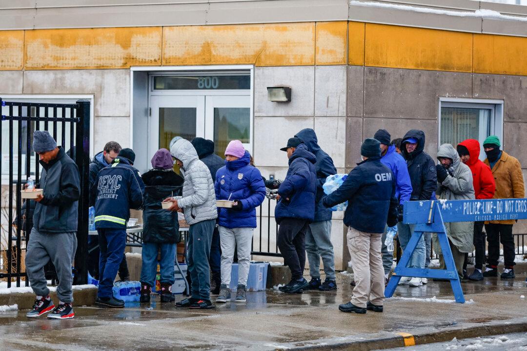 Chicago Police Called to Illegal Immigrant Shelter Hundreds of Times in 2023, Records Show