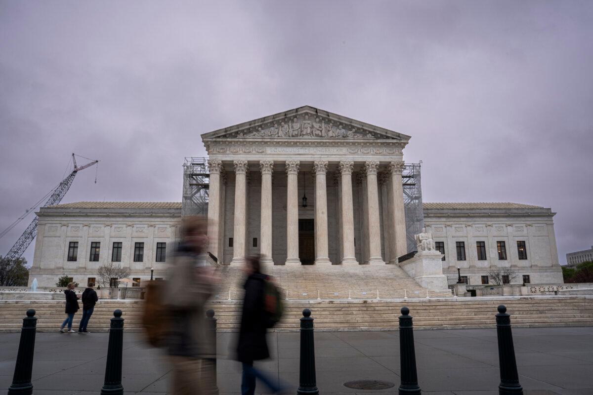 The U.S. Supreme Court on a rainy day in Washington on April 2, 2024. (Madalina Vasiliu/The Epoch Times)