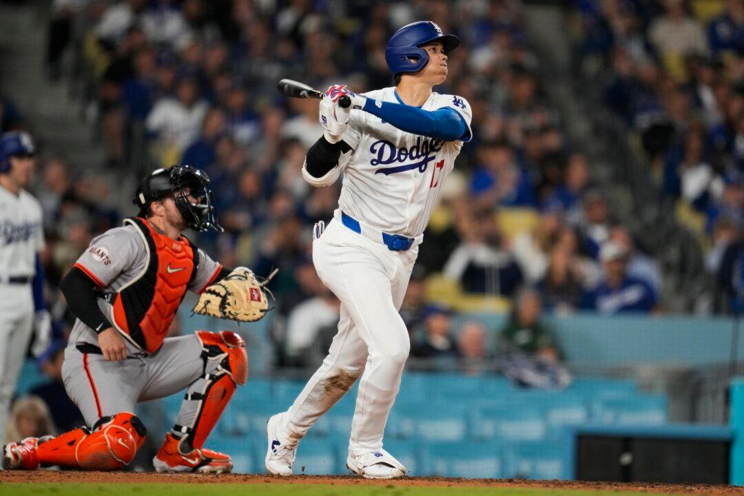 Ohtani’s First Home Run With Dodgers Seals Third Straight Win Over Giants