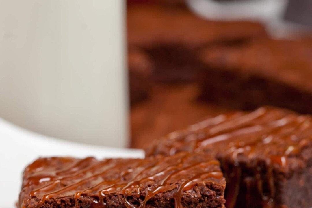 Dark Chocolate Brownies (With Salted Caramel)