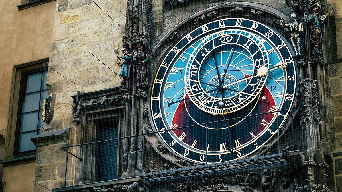 The Old Town Square clock features four different time-telling traditions: Old Bohemian time, used during the Middle Ages; modern time-telling, adopted by the Germans in 1547; Ancient Babylonian time; and stellar time, which shows the positions of the sun, moon, and stars in the sky. (Jack Hunter/Unsplash)