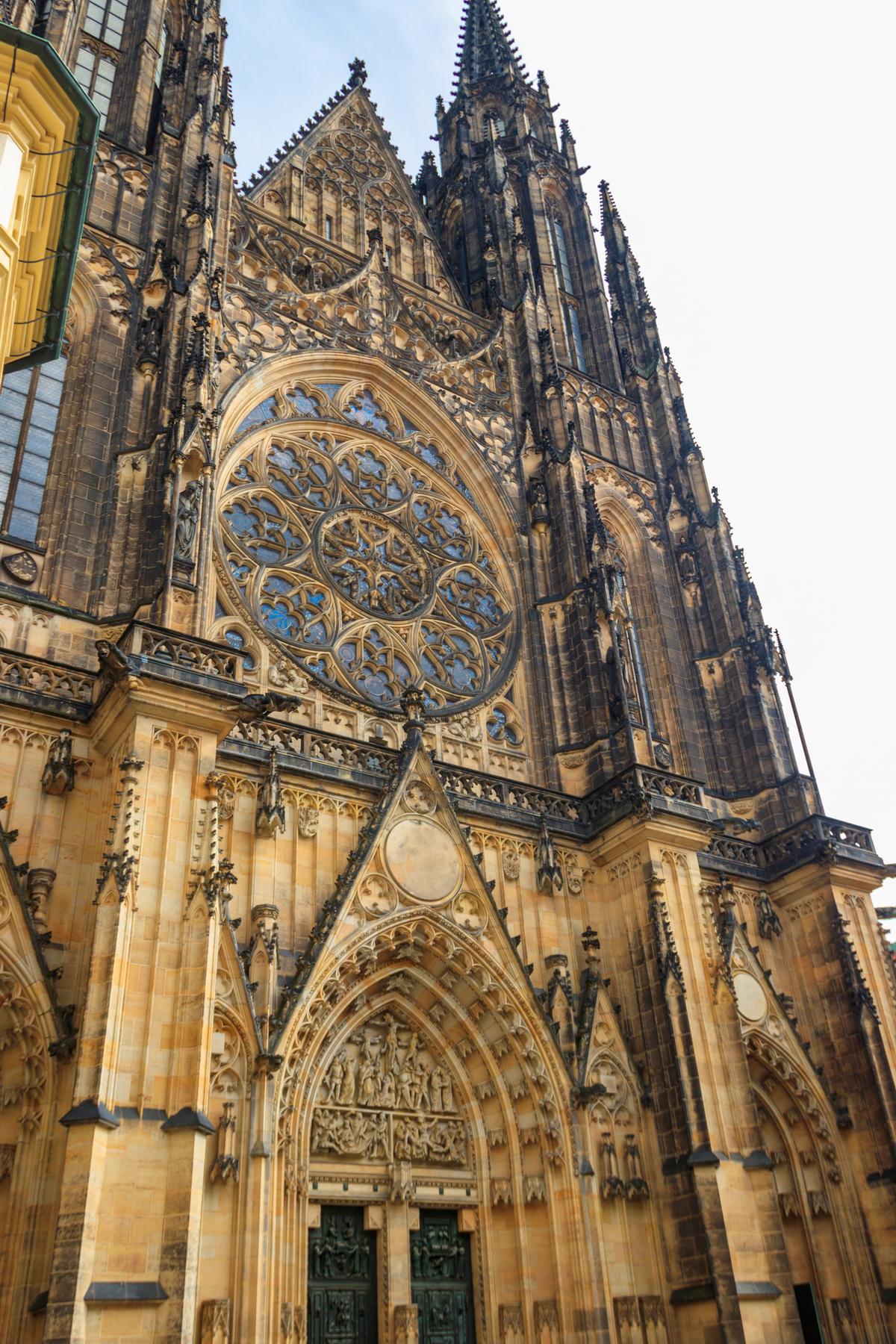 The ornate facade of the St. Vitus Cathedral. (OlyaSolodenko/iStock/Getty Images Plus)