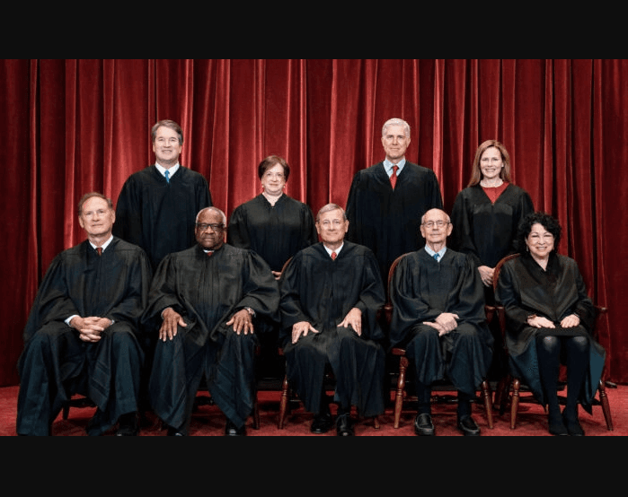 Trump Urges US Supreme Court to Decide Before His Sentencing Date