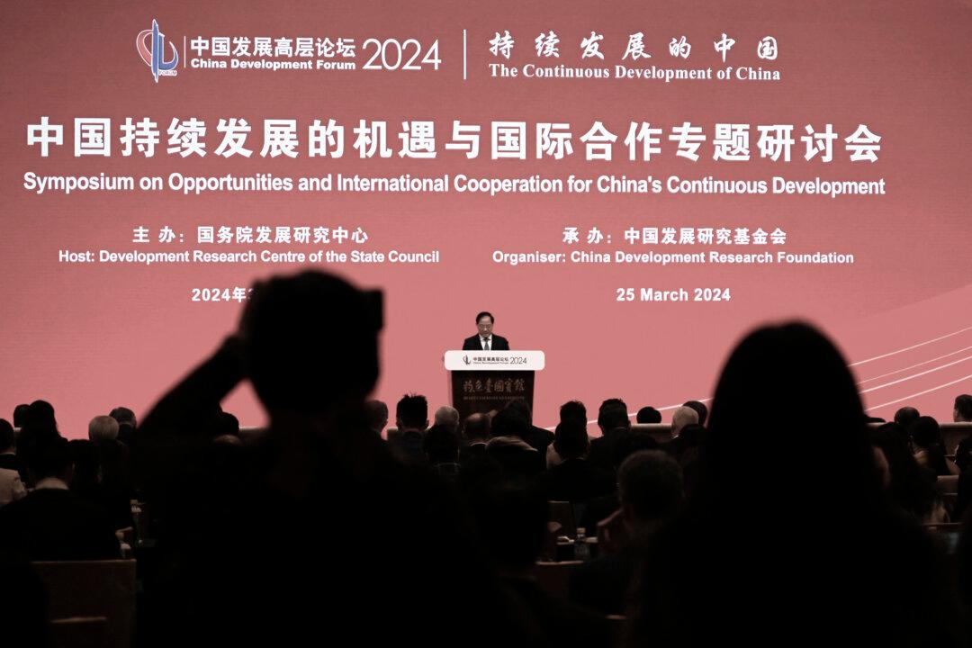 Xi Jinping’s Warning to US Business Leaders Amid China’s Economic Challenges and Geopolitical Tensions