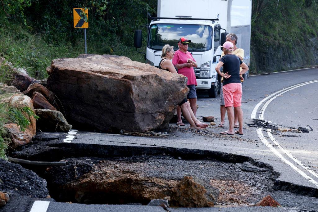 Flood Warnings on East Coast as Clean up Begins in NSW
