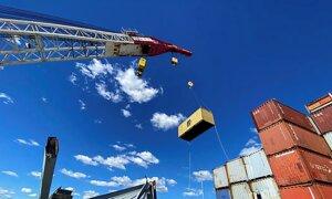 Salvage Crews Have Begun Removing Containers From Ship That Collapsed Baltimore’s Key Bridge