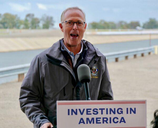 U.S. Rep. Jared Huffman, D-Calif., speaks at a press conference at a pumping station on the Delta-Mendota Canal in Santa Nella, Calif., in the Central Valley on April 4, 2024. (Travis Gillmore/The Epoch Times)