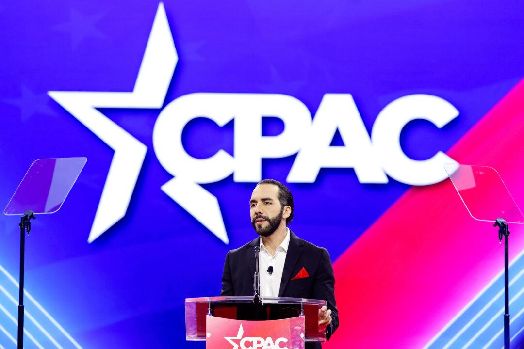 Immigration Reform Advocates Look to El Salvador