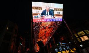 China’s Xi Meets With Russian Foreign Minister in a Show of Solidarity Against West