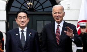 Biden Hosts Japanâs Kishida for Crucial Talks as China Tensions Rise