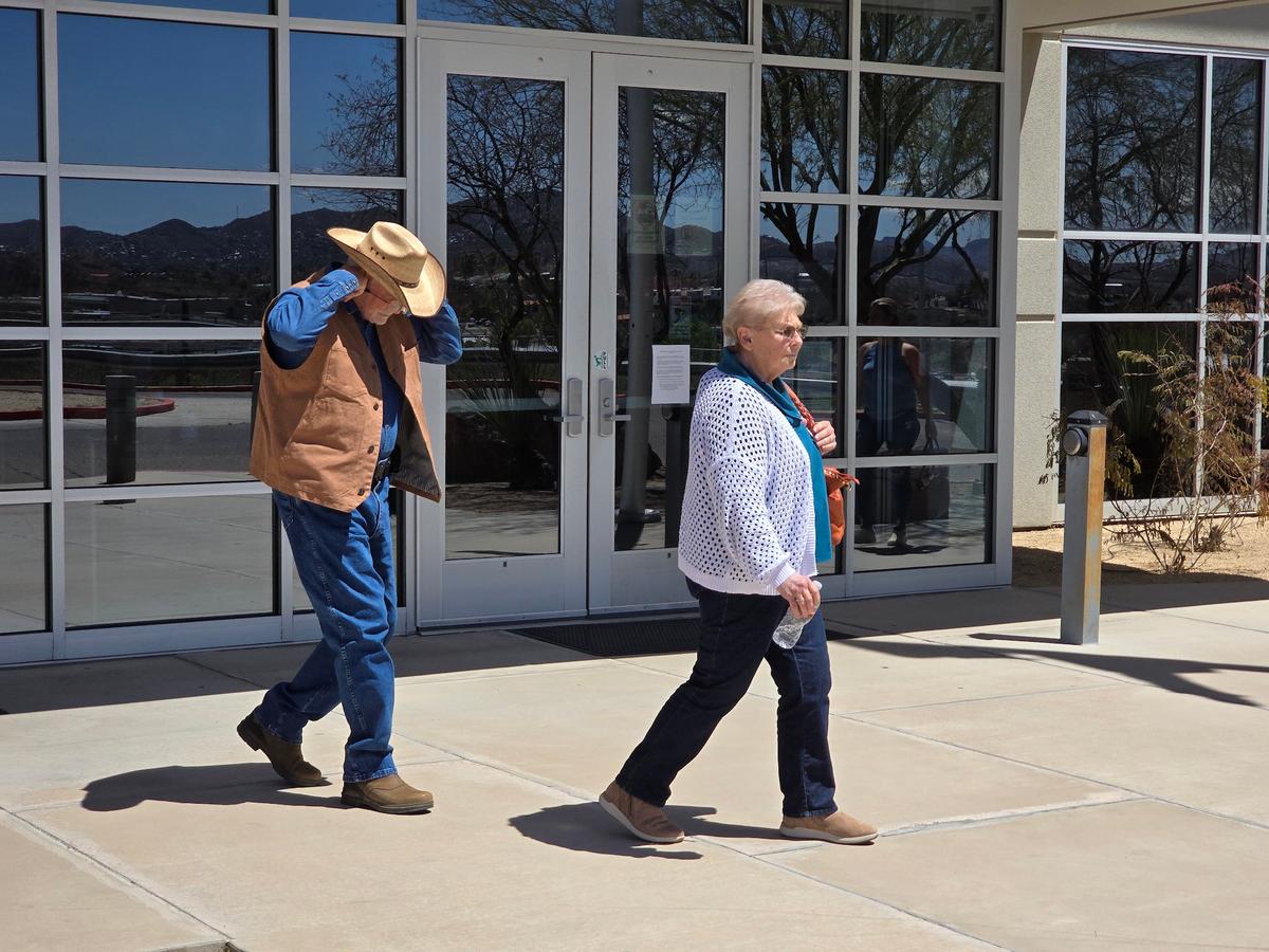 Firearms Expert Testifies No Gunshot Residue Found on Arizona Ranch Shooting Victim